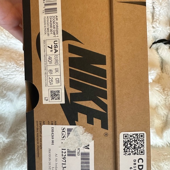 Air Jordan 1 - Picture 7 of 7